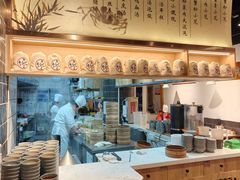 -馋三尺蟹粉小笼(人民广场店)