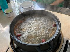 -蘑统田下·野生菌火锅