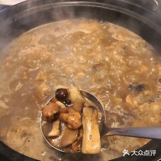 菌乡四季