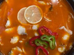 -香巴拉云南餐厅(华莱坞店)