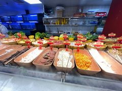 -四囍码头海鲜烧烤自助火锅(外滩南京东路悦荟广场店)
