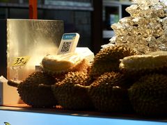 -三亚火车头万人海鲜广场