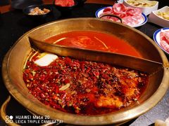 -沸炉重庆老火锅(军事博物馆店)