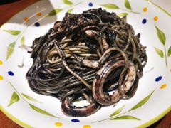 威尼斯风味墨鱼汁意面-萨莉亚意式餐厅(杭州滨江天街店)