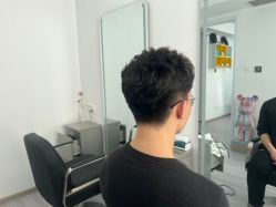 -LILI·HAIR SALON理理造型