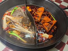 -赵美丽重庆火锅(西安直营总店)