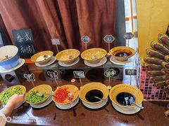 自助调料区-火舞泰·泰式海鲜火锅餐厅(世纪城店)