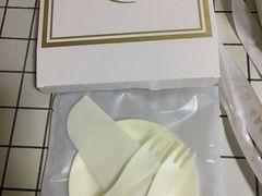 -山与蓝·轻糖鲜果蛋糕(勒泰店)