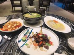 -大理实力希尔顿酒店御璽中餐厅YUXI – CHINESE RESTAURANT