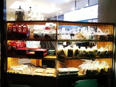 面包甜点陈列柜-优品颂烘焙咖啡(南山店)