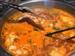 -野山舂·贵州现舂酸汤火锅(鸿通城店)