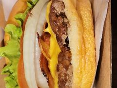 香辣烟熏培根牛肉堡-Shake Shack(西单大悦城店)