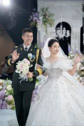 -台湾蔡美月婚纱租赁