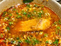 -肖肖酸萝卜鱼火锅(总店)