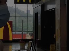 -麦当劳(深圳北站高铁店)