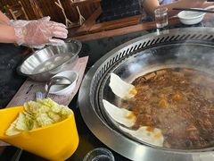 锅贴-三里屯土灶炖公鸡地锅鸡(江东店)