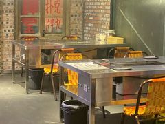 -马路牙子地桌烤肉(工体店)