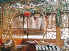 -袁小二大东北铁锅炖(吉祥村总部)