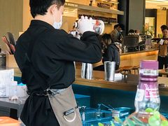 -星巴克臻选(上海合生汇1F店)