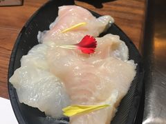 -老牌坊云南鱼豆花火锅(嵩山店)