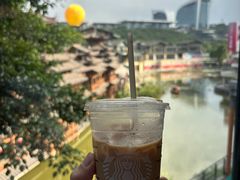 -星巴克(南宁民歌湖店)