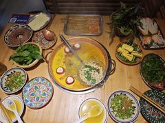 -洱火云南酸菜牛肉火锅(石景山当代商城店)