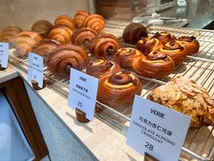 -VERIE BAKEHOUSE