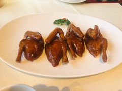玻璃脆皮乳鸽-利苑酒家(金宝店)
