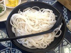 -桥香园过桥米线(国贸店)