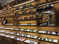 -罗伯特眼镜·蔡司官方授权(罗湖国贸店)