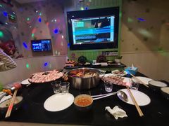 -唯爱KTV聚会餐厅(仙林东城汇店)