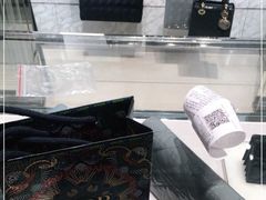 -DIOR迪奥(德基广场女装店)