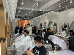 -妃格美发沙龙·烫发·染发