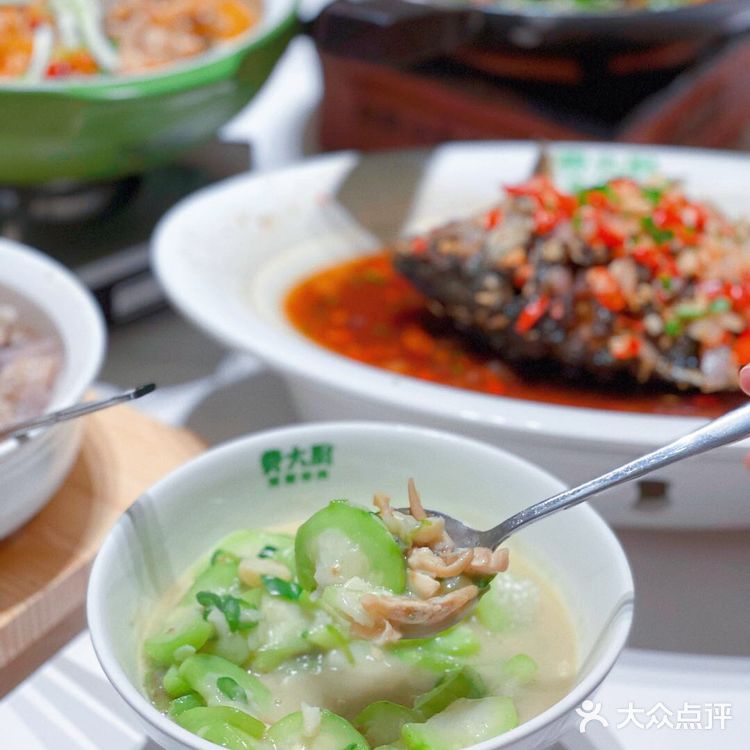 费大厨辣椒炒肉 | 小炒肉大王来上海啦[礼花]