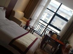 -兴芮温泉度假区