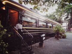 -火车头法国西餐厅