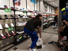 -上海置地广场(南京东路店)