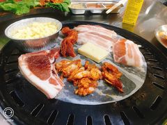 -正熙家韩式烤肉自助(蓝光中央天地店)