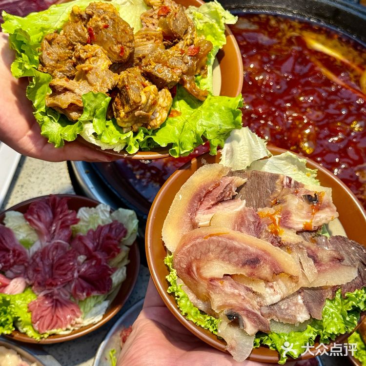 秋天第1️⃣顿火锅,我选笨小孩‼️