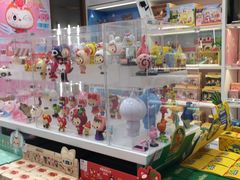 -泡泡玛特POPMART(蓝色港湾店)