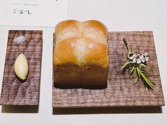 -The Pine 松涧