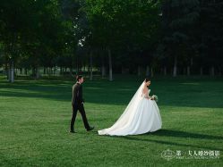 -第一夫人婚纱摄影(南京店)