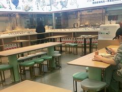 大堂-老乡鸡(西岸凤巢店)