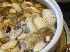 -黔蘑菇四季餐厅(观山湖店)