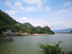 -宝晶宫旅游景区