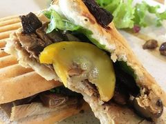 -Gloria Jean's Coffees