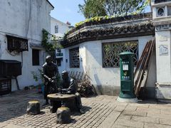 -小草屋轰趴馆别墅派对新场团建家庭聚会