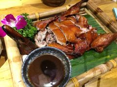 -老滇山寨•云南特色菜•地方菜•民族风情歌舞表演(金碧店)