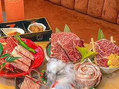 -铭牛烧肉·和牛海鲜自助(高新月牙湖店)