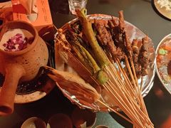 -何师烧烤Pro ·江湖川菜·小龙虾·精酿(太古里旗舰店)